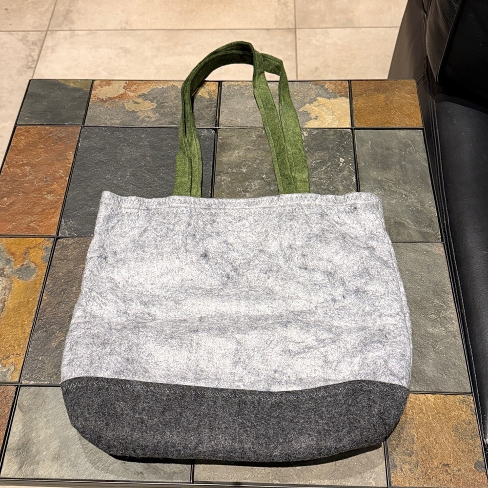 Handmade Stylish Gray and Green Felt Fabric Tote Bag - Picture 5 of 8